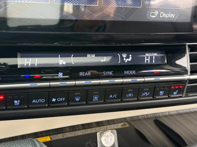 Certified 2021 Toyota Sienna Platinum image 20