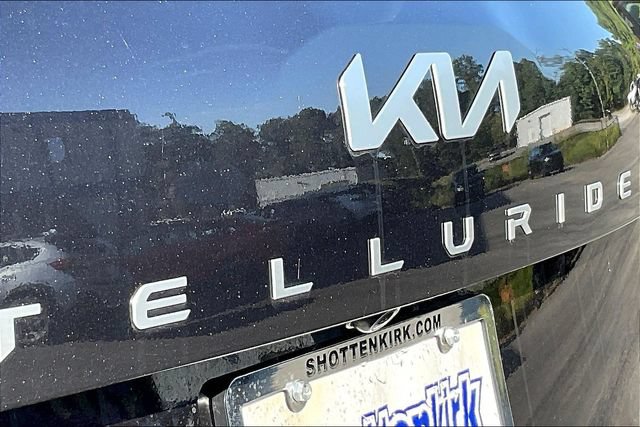Used 2025 Kia Telluride LX FWD image 26