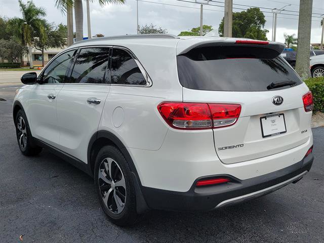 Used 2018 Kia Sorento EX image 3