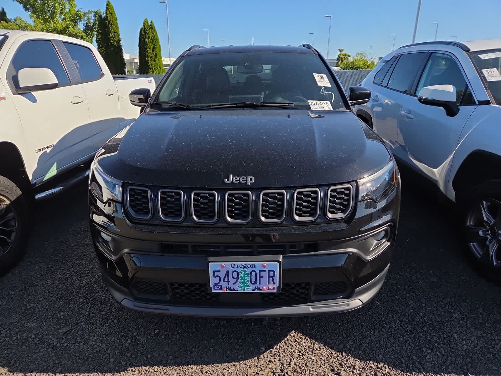 Used 2025 Jeep Compass Latitude w/ Altitude Special Edition AWD/4WD image 13