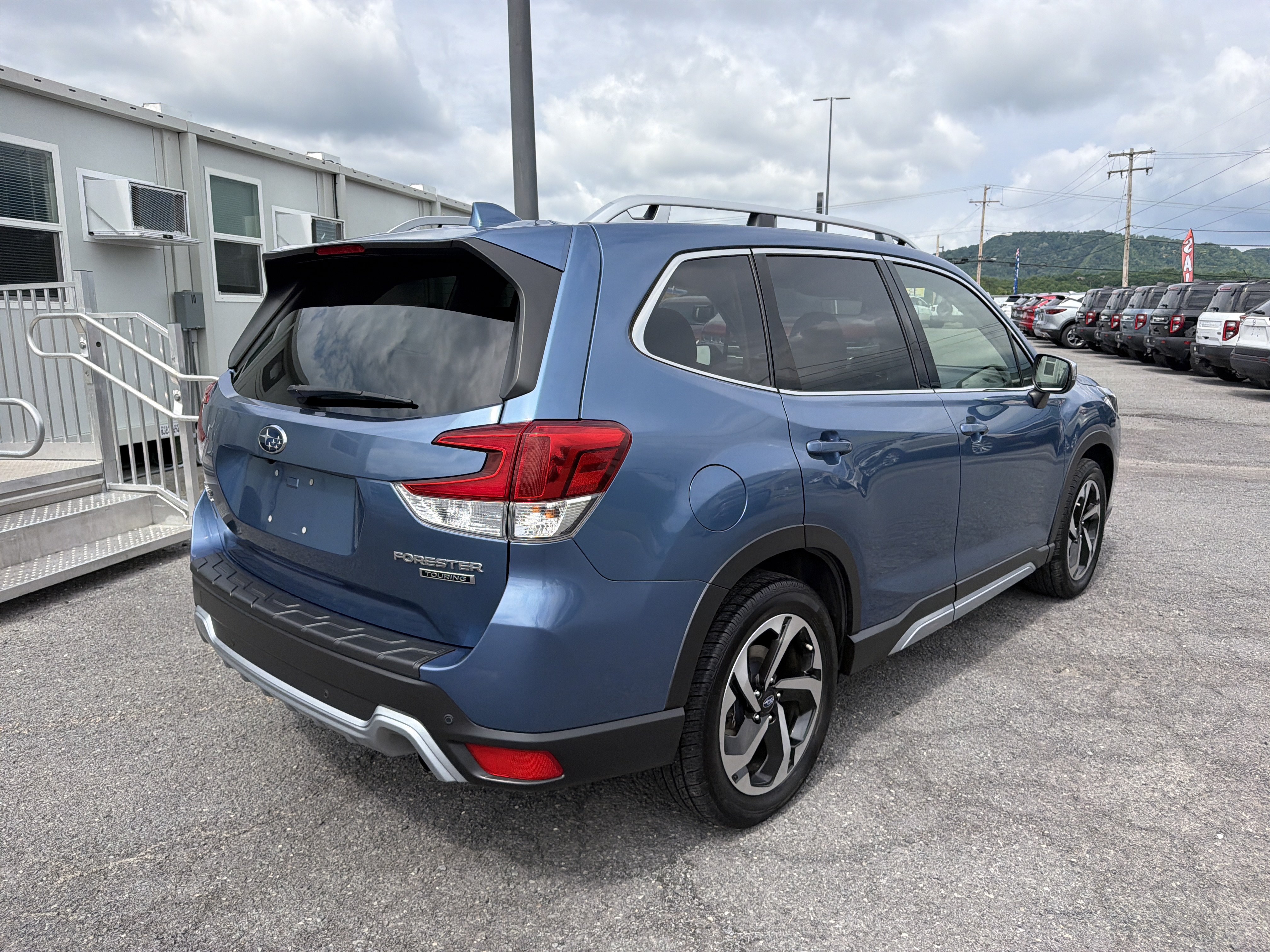 Used 2022 Subaru Forester Touring w/ Popular Package #2 AWD/4WD image 4