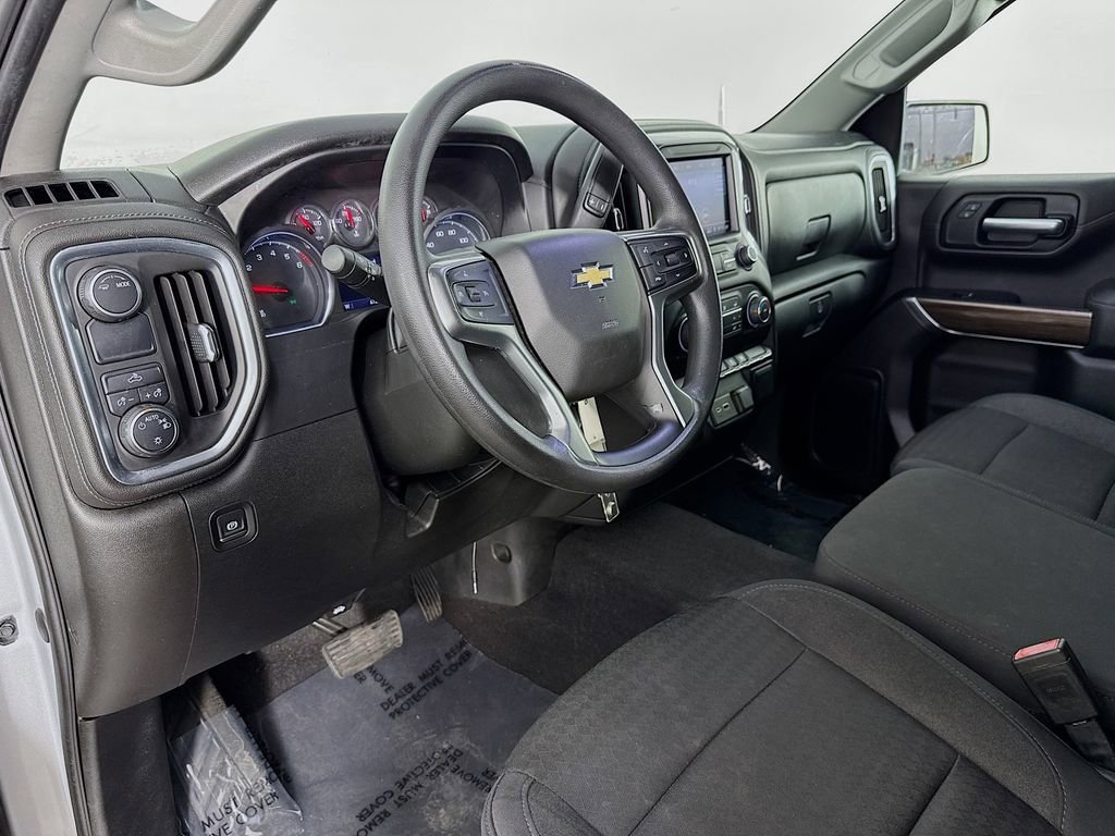 Used 2020 Chevrolet Silverado 1500 LT image 20
