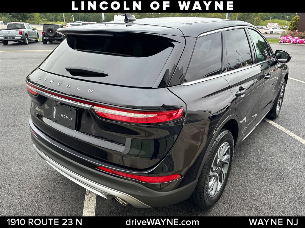 Certified 2024 Lincoln Corsair AWD w/ Equipment Group 101A image 8