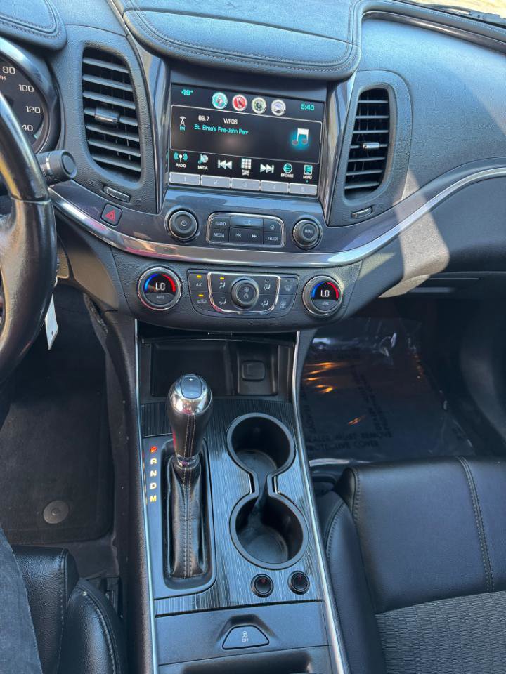 Used 2017 Chevrolet Impala LT image 24