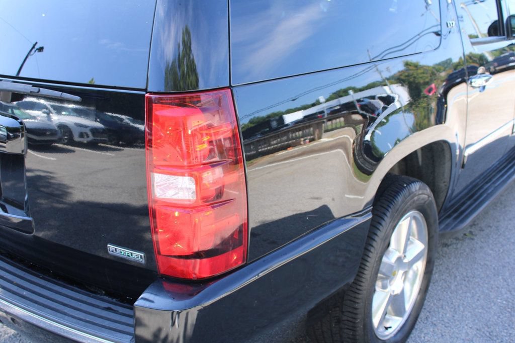 Used 2011 Chevrolet Suburban LTZ RWD image 22