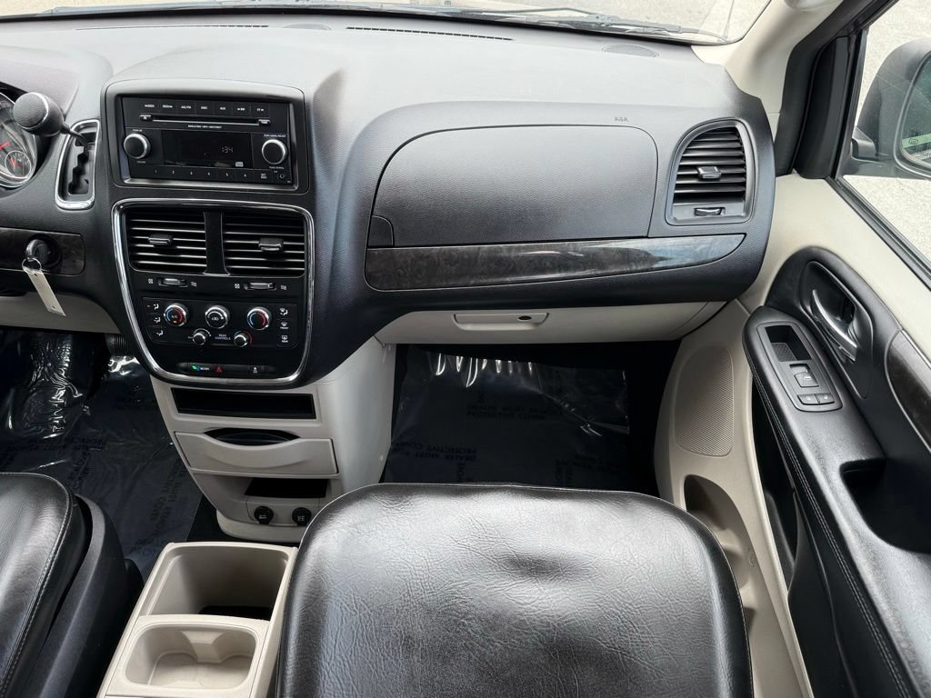 Used 2016 Dodge Grand Caravan SE w/ Quick Order Package 29E SE FWD image 27