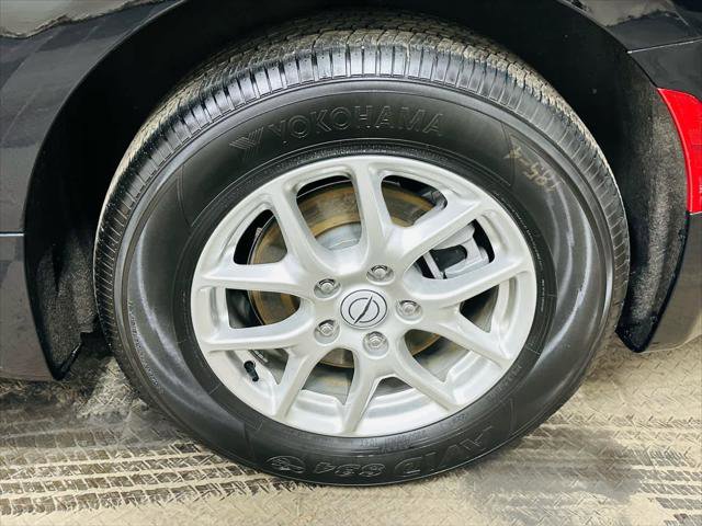 Used 2025 Chrysler Pacifica Select image 29