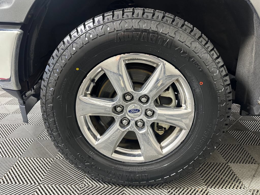 Used 2018 Ford F150 XLT w/ Equipment Group 302A Luxury AWD/4WD image 12