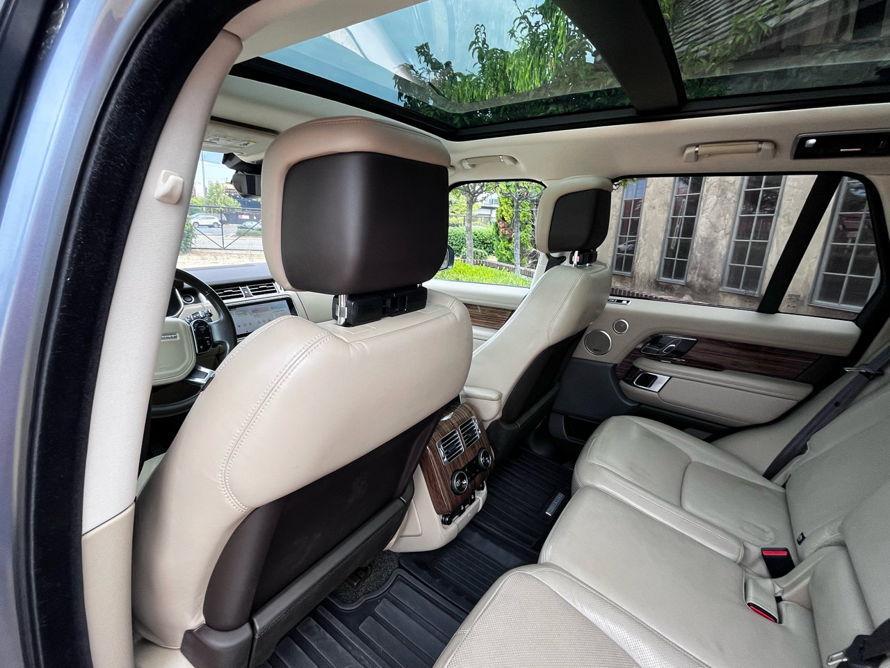 Used 2019 Land Rover Range Rover HSE image 45