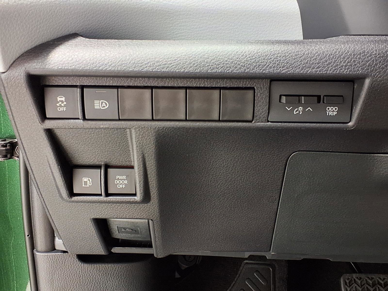 New 2026 Toyota Sienna XLE image 22