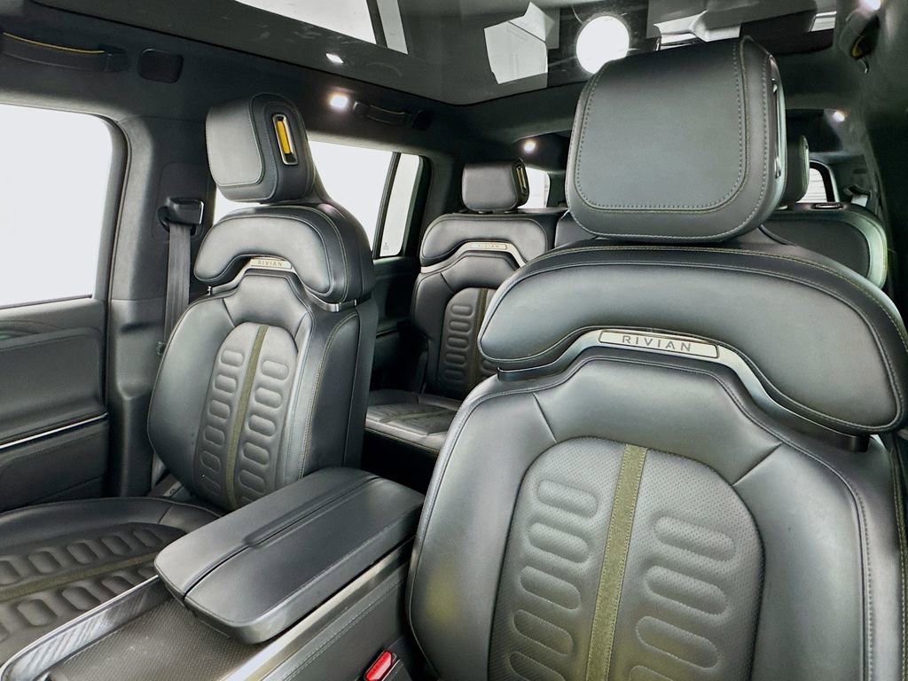 Used 2024 Rivian R1S Adventure AWD/4WD image 21
