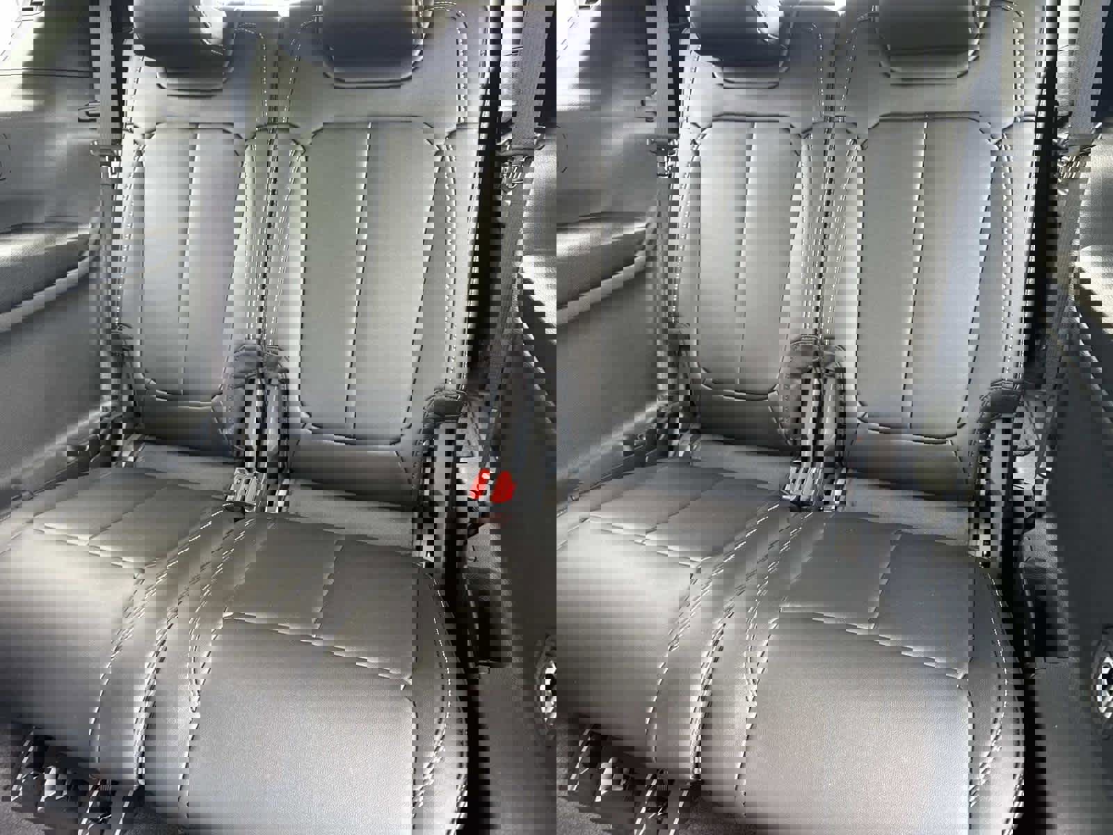 New 2025 Jeep Grand Cherokee L Limited w/ Black Appearance Package image 8