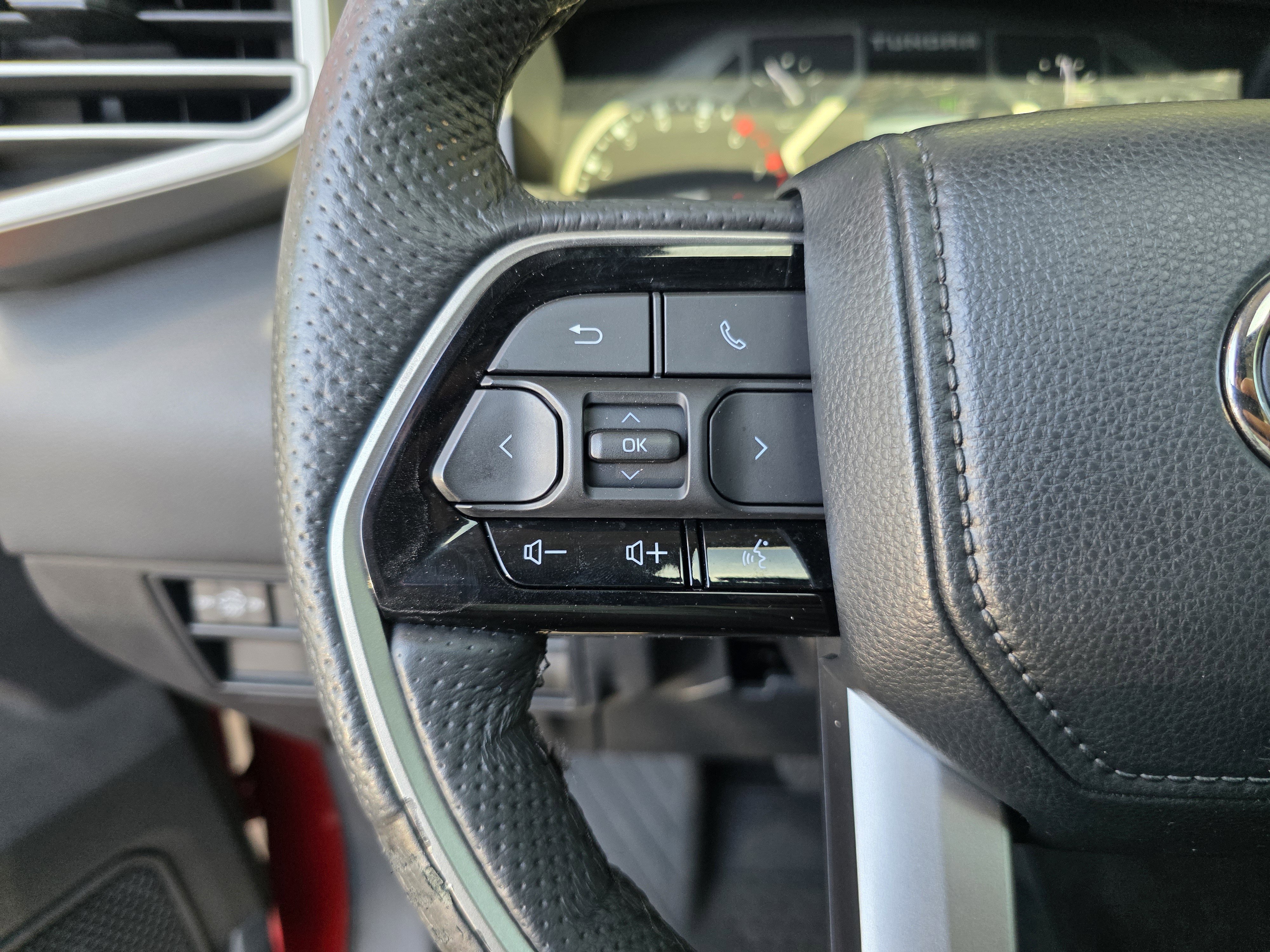 Used 2022 Toyota Tundra Limited image 27