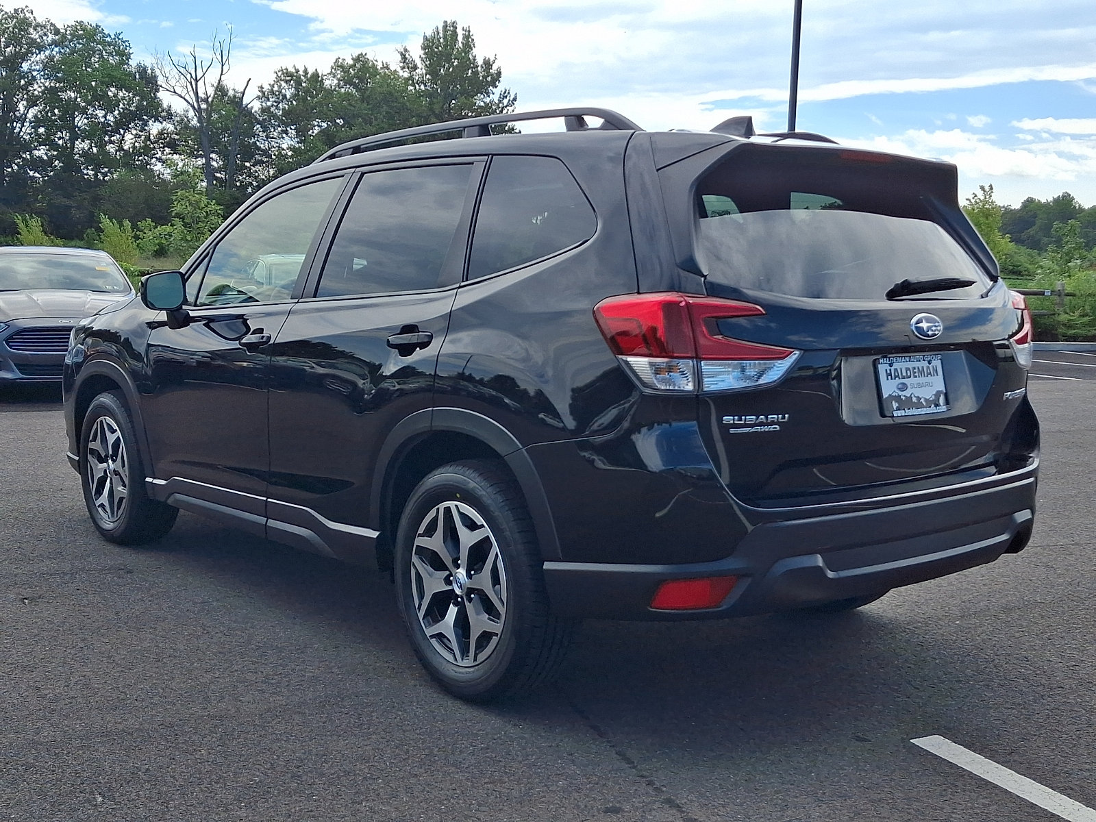 Certified 2023 Subaru Forester Premium AWD/4WD image 5