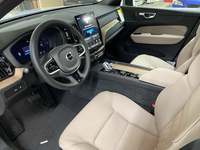 New 2026 Volvo XC60 T8 Plus AWD/4WD image 11