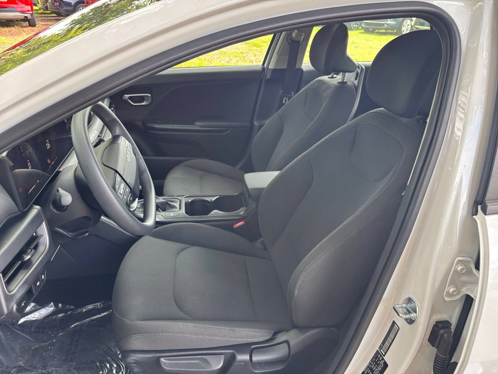 Used 2026 Kia K4 FWD image 37