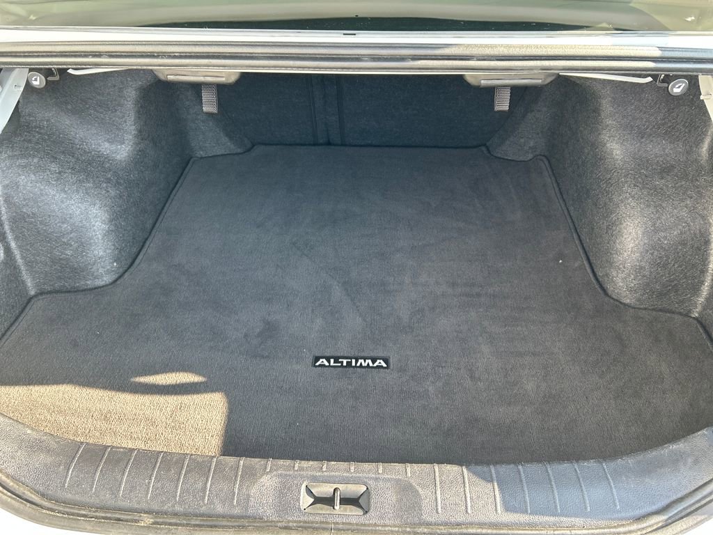 Used 2025 Nissan Altima 2.5 SV FWD image 22