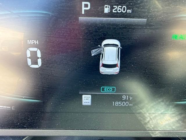 Used 2025 Kia Niro LX FWD image 10