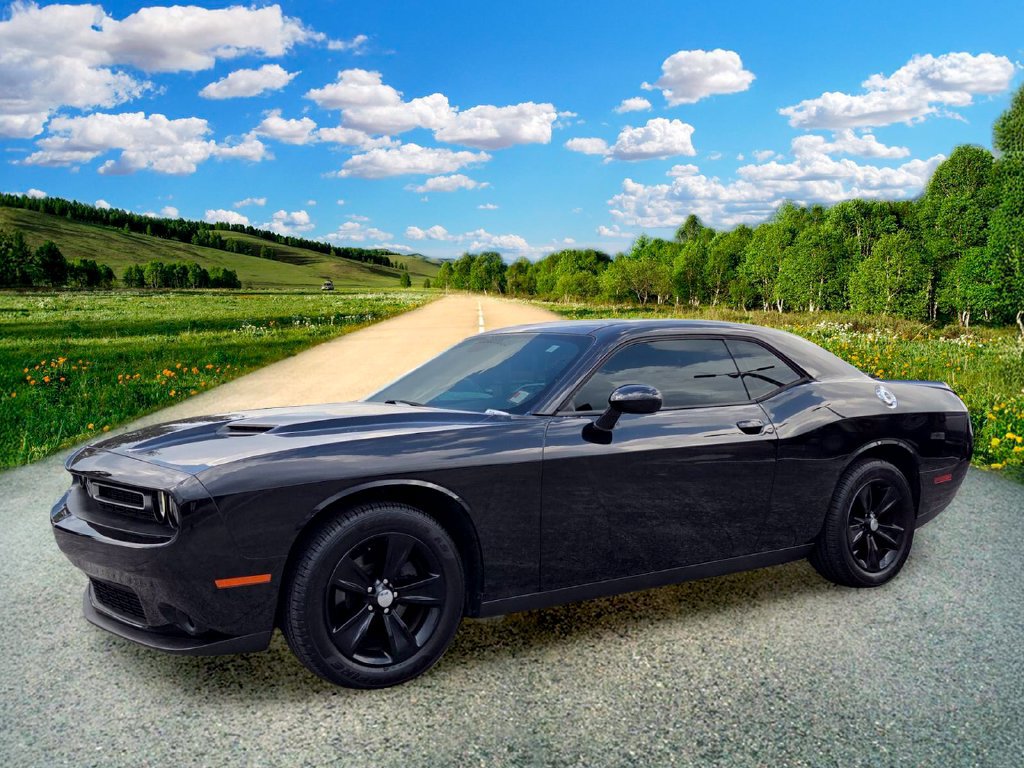 Certified 2019 Dodge Challenger SXT RWD image 2