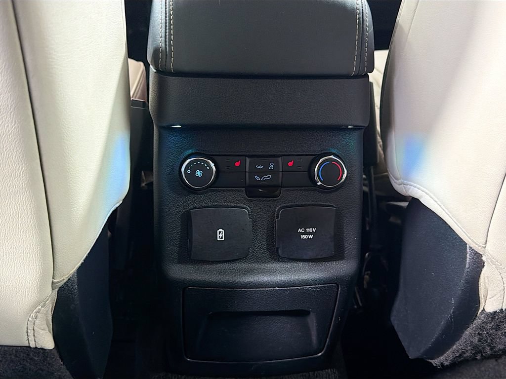 Used 2017 Ford Explorer Platinum AWD/4WD image 28