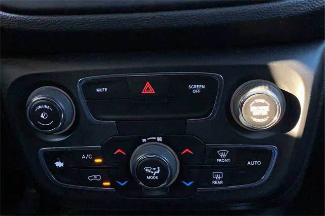 Used 2019 Jeep Compass Sport image 30