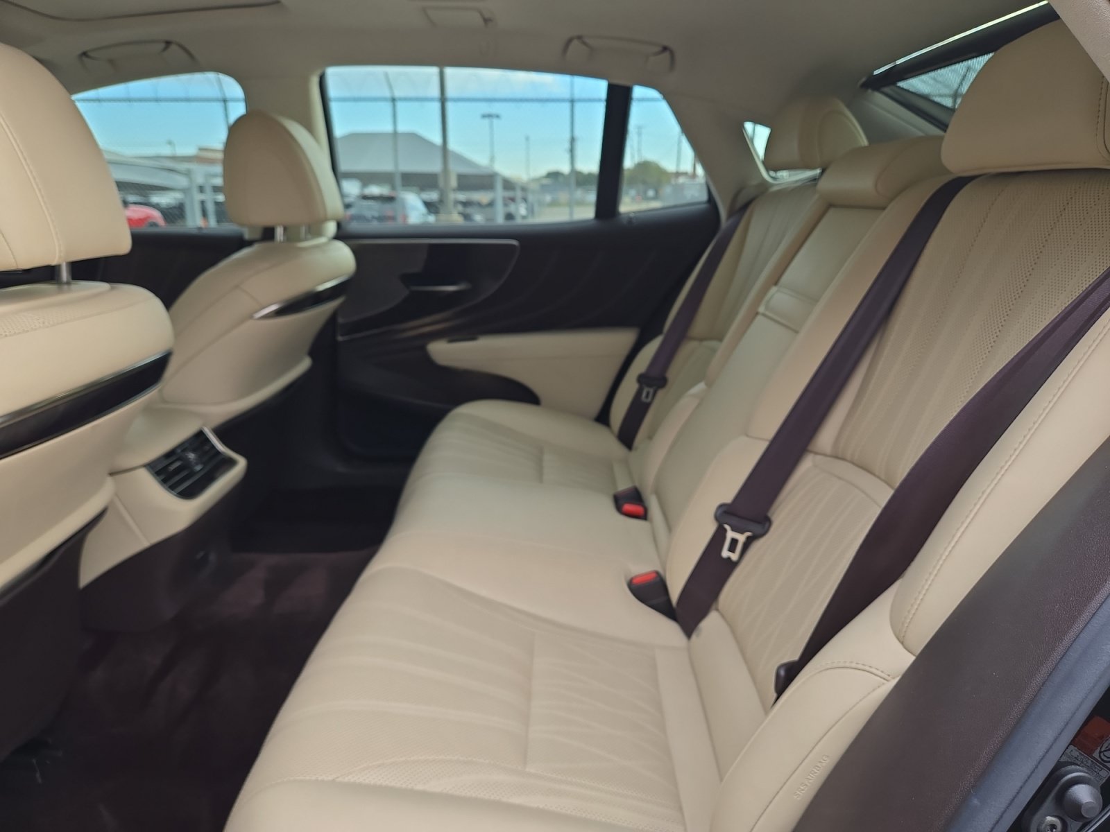 Used 2019 Lexus LS 500 w/ Interior Upgrade Package RWD image 20