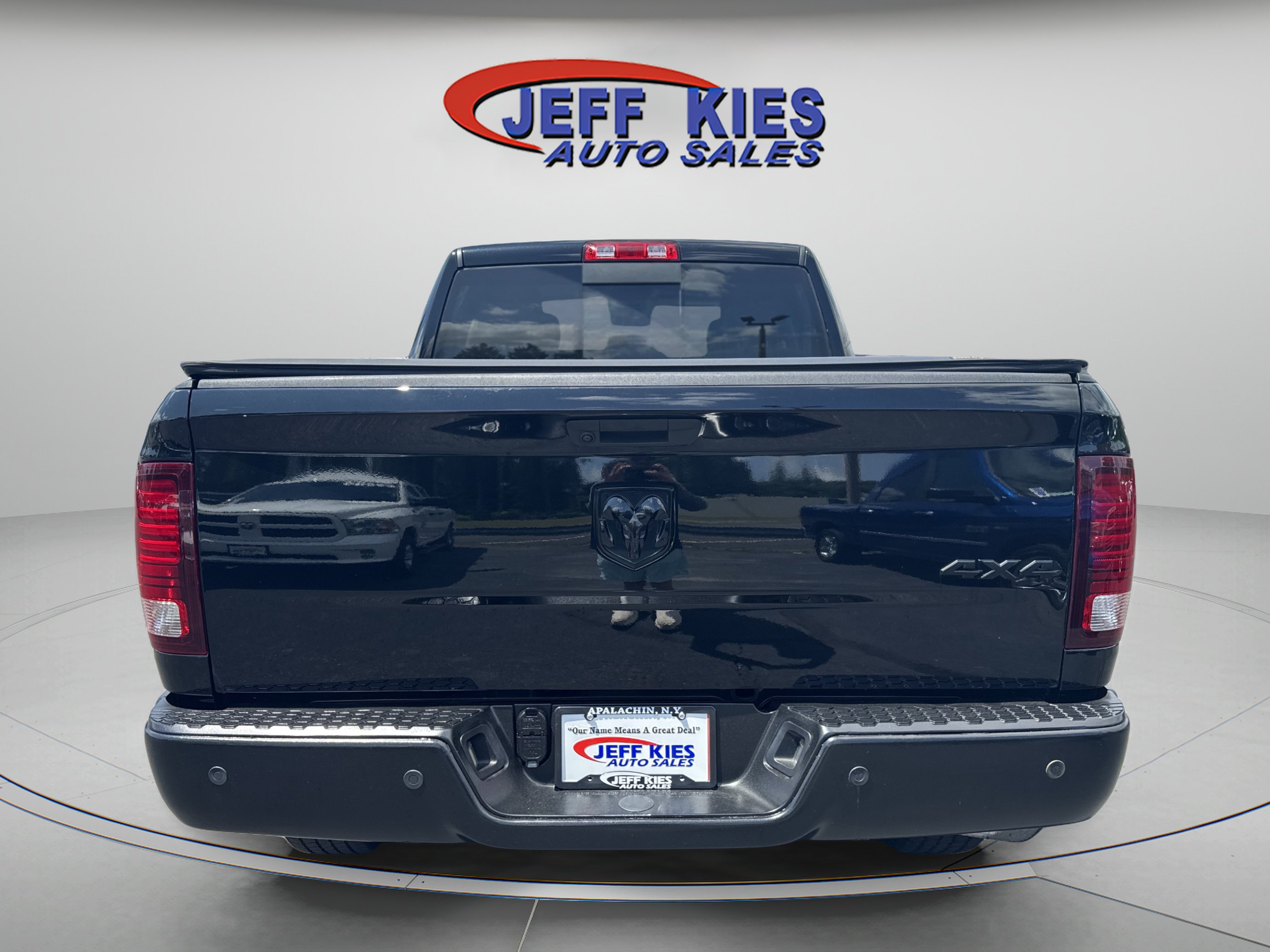 Used 2019 RAM 1500 Warlock AWD/4WD image 6