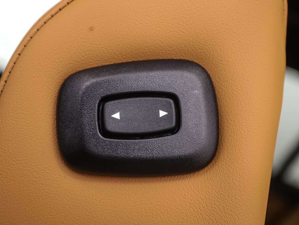 Used 2027 BMW X7 xDrive40i w/ Executive Package AWD/4WD image 26