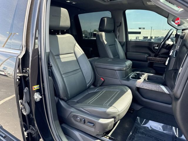 Used 2022 GMC Sierra 3500 Denali w/ Denali Ultimate Package AWD/4WD image 25
