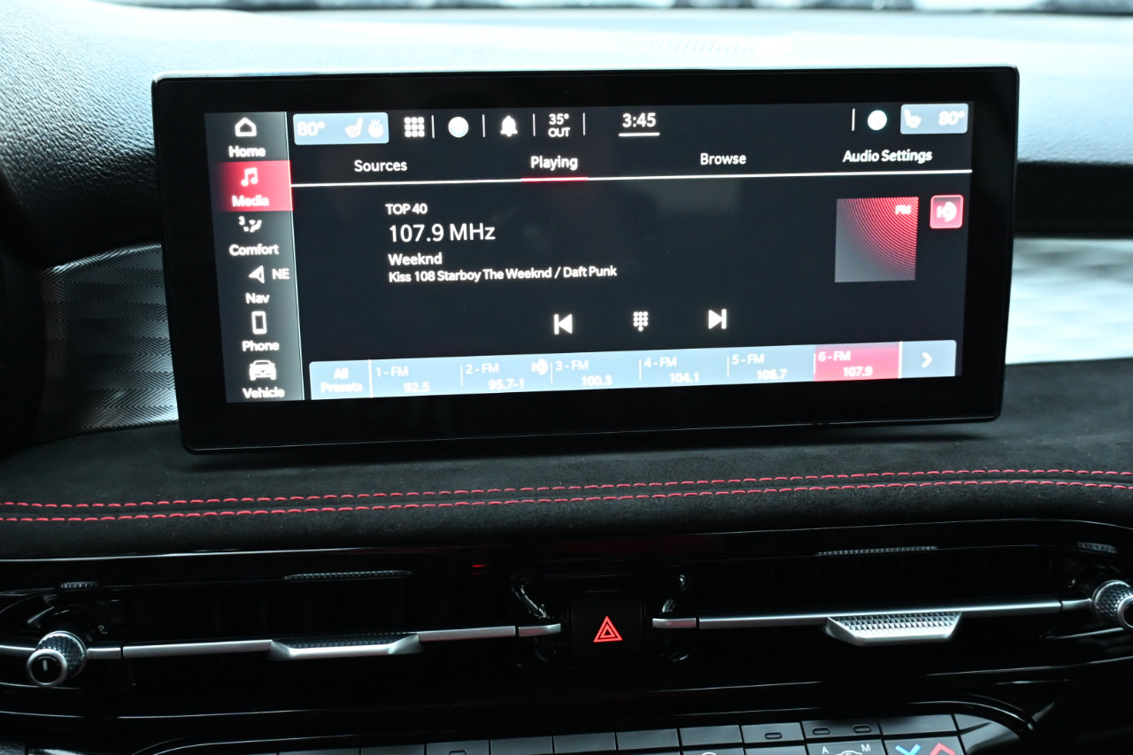 Used 2024 Alfa Romeo Tonale Veloce w/ Active Assist Package image 17