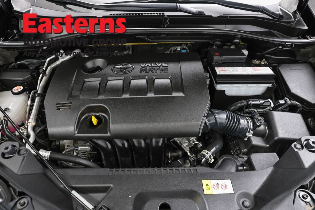 Used 2022 Toyota C-HR Limited FWD image 7