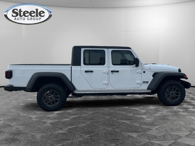 New 2025 Jeep Gladiator Sport image 6