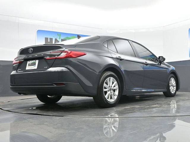 Used 2025 Toyota Camry LE image 19