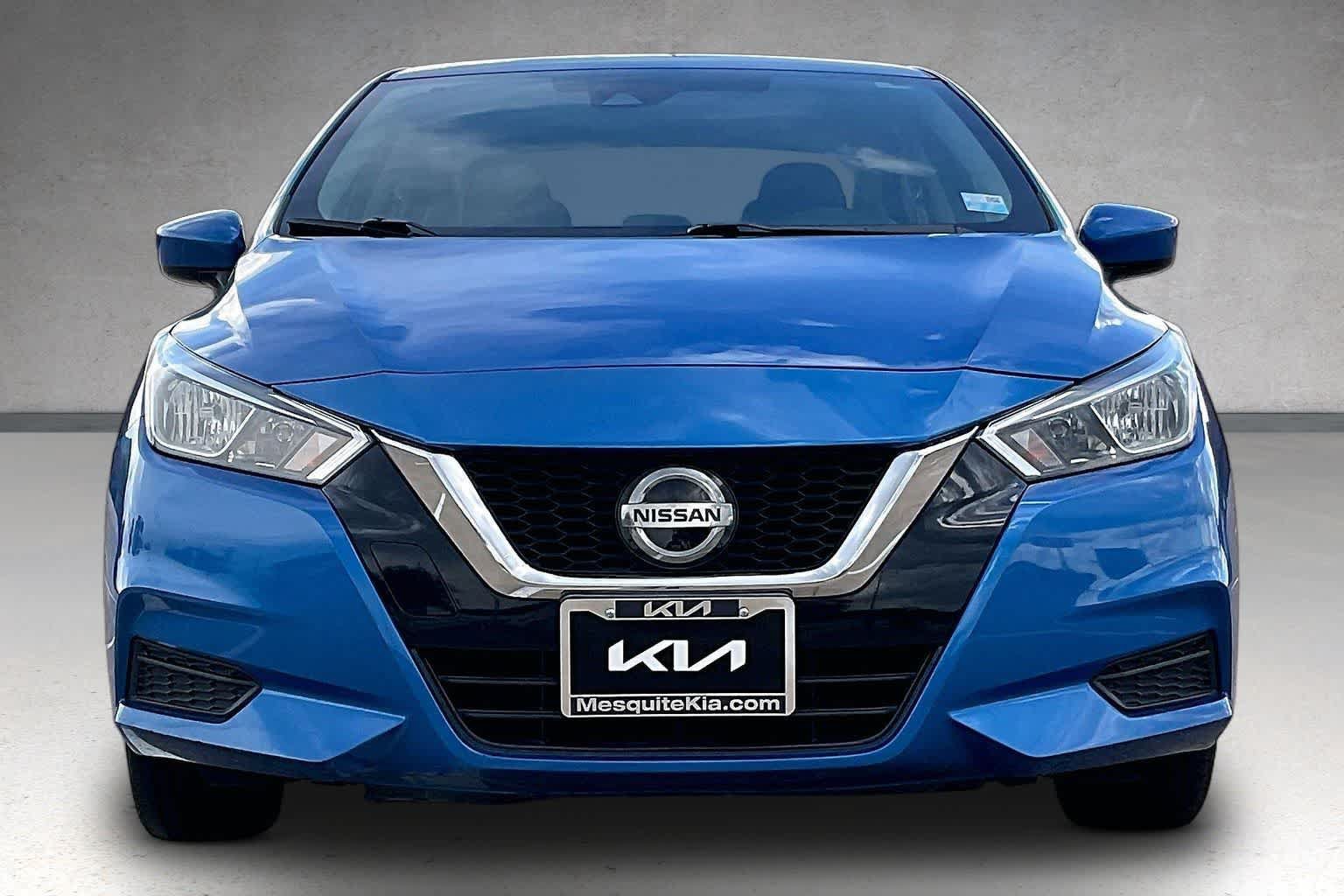 Used 2022 Nissan Versa SV FWD image 6