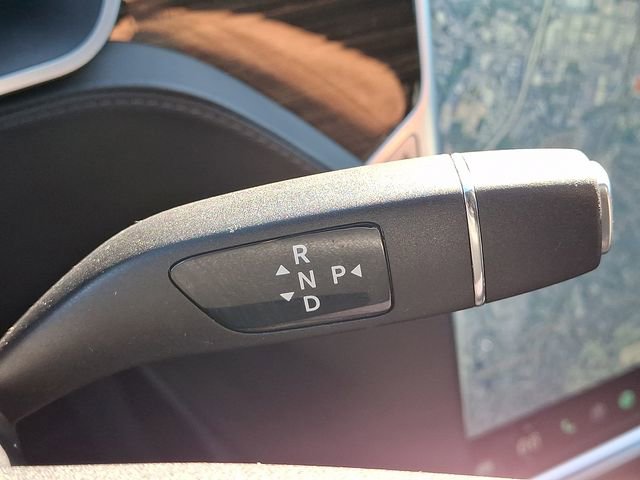 Used 2016 Tesla Model S 70 image 19