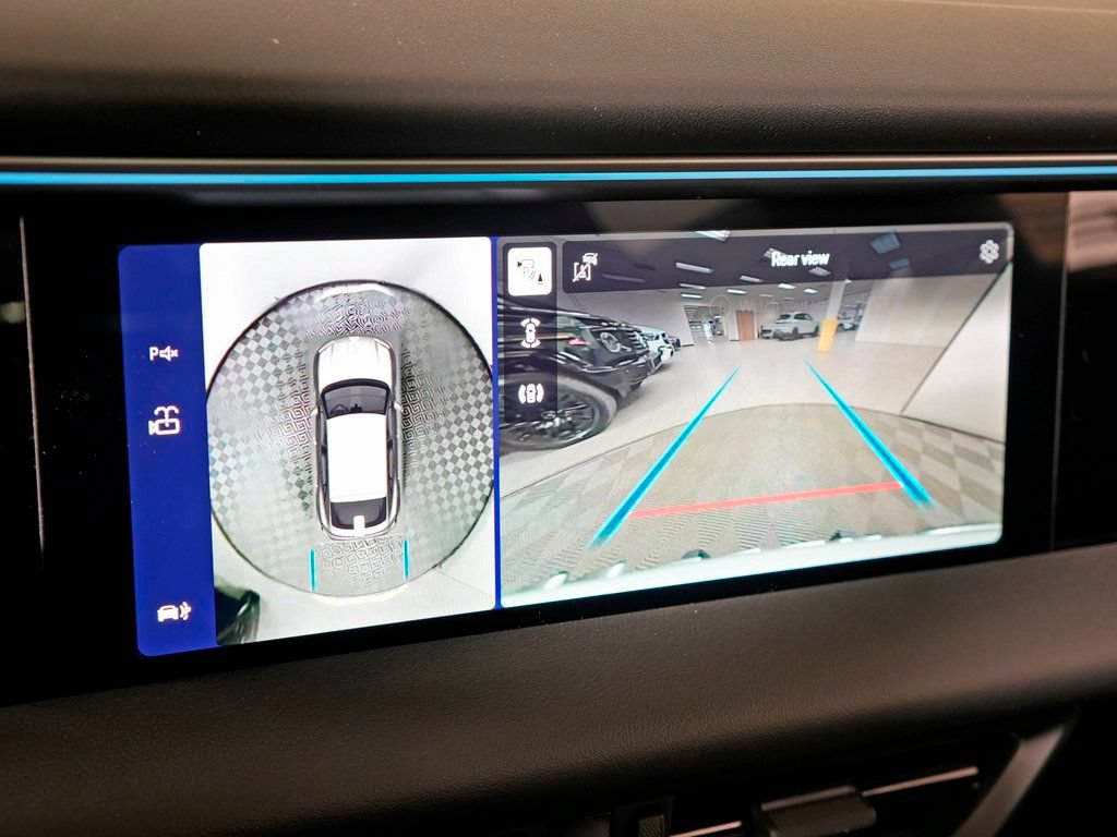Certified 2026 Porsche Macan 4 Electric AWD/4WD image 30