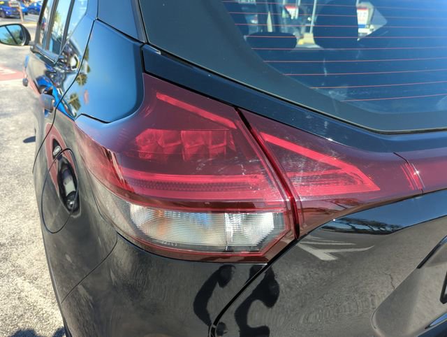 Certified 2021 Nissan Kicks S image 18