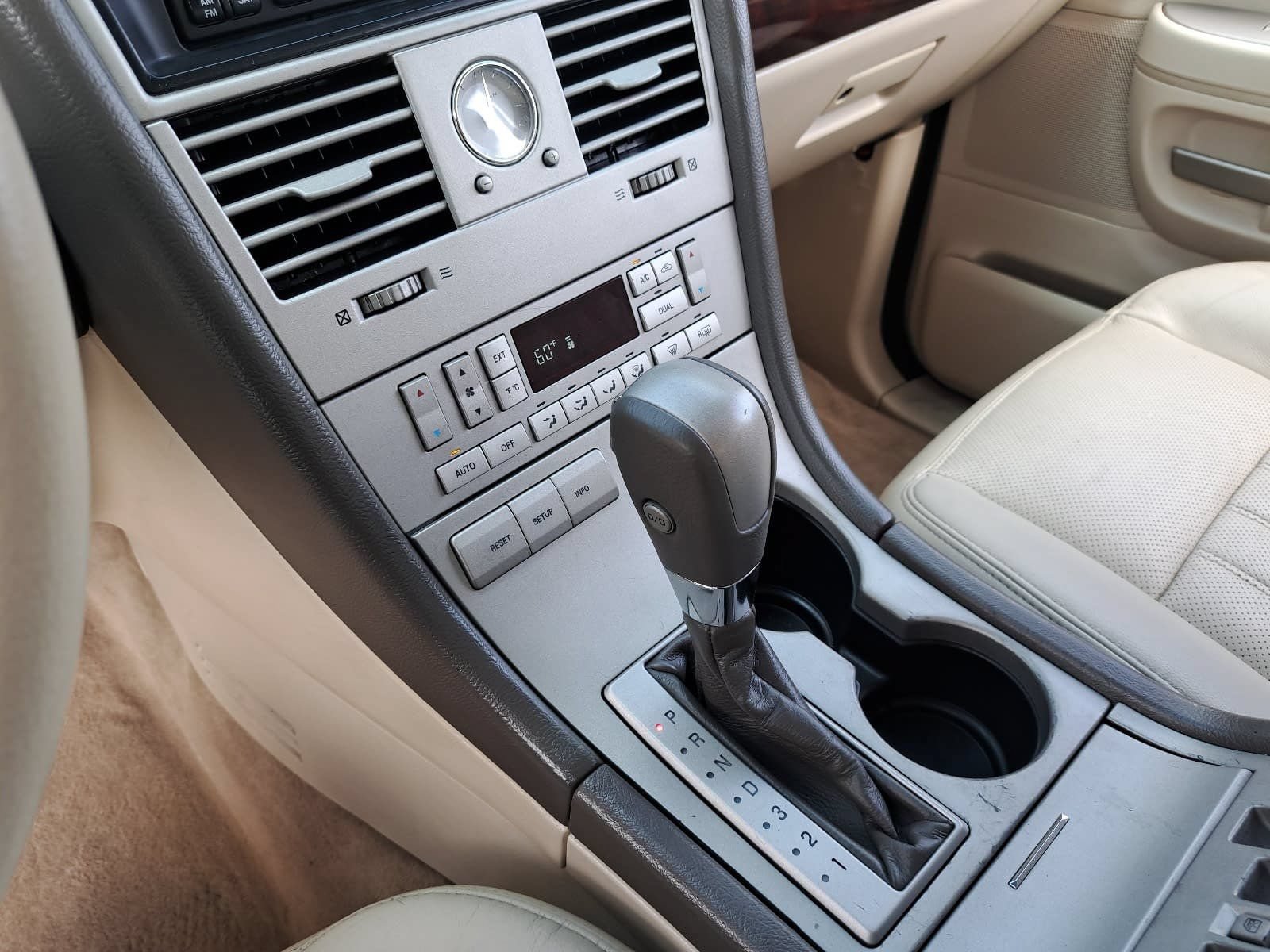 Used 2004 Lincoln Aviator 2WD image 28