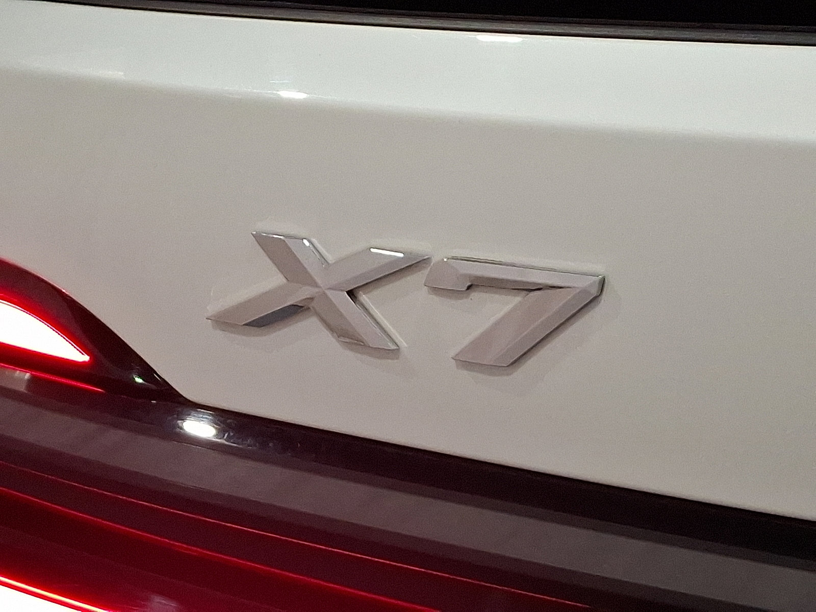 Used 2024 BMW X7 xDrive40i w/ M Sport Package image 30