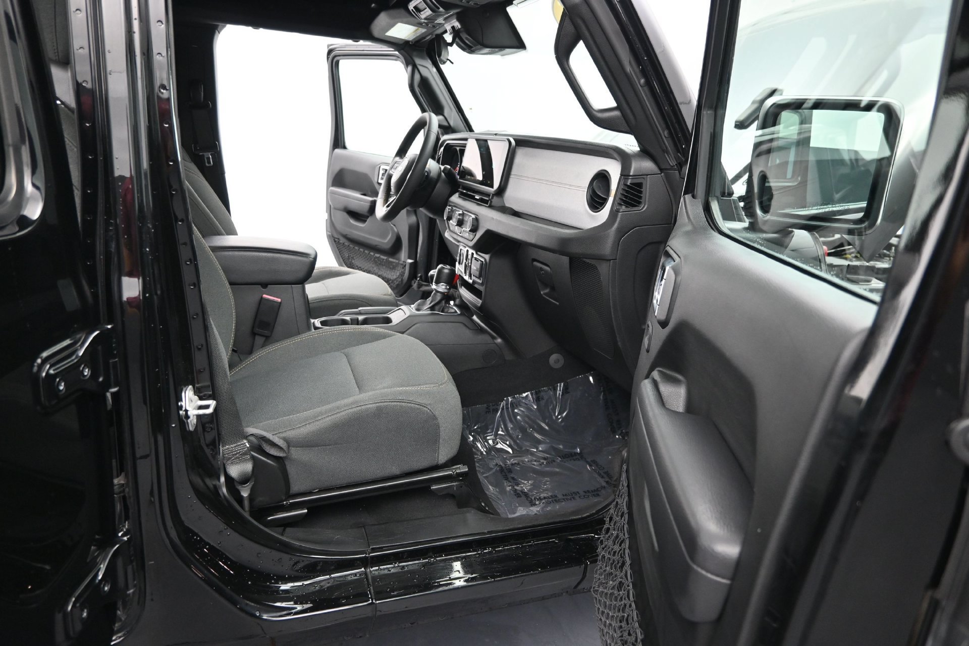 Used 2024 Jeep Wrangler Unlimited Sport AWD/4WD image 17