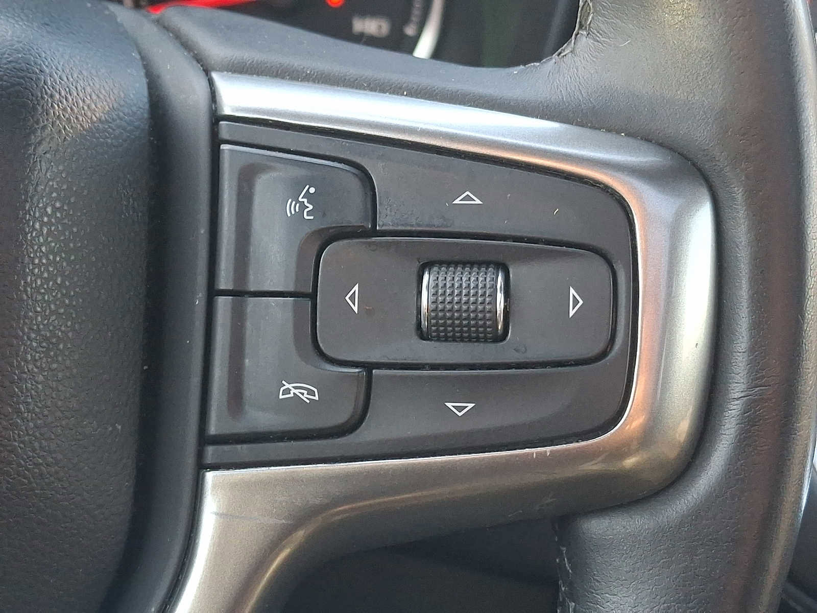 Used 2021 Chevrolet Tahoe LT image 19