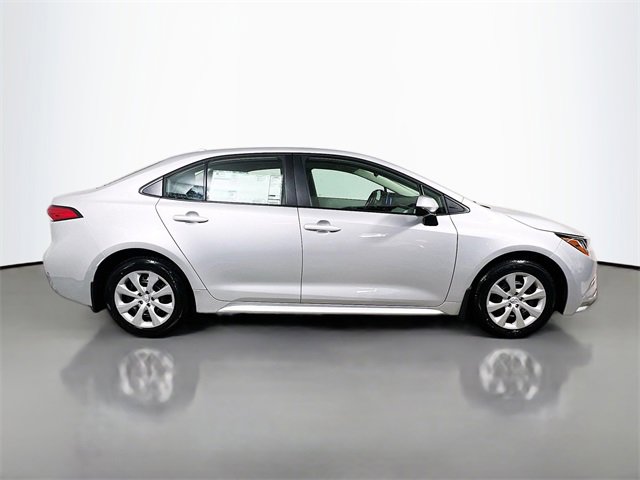 New 2026 Toyota Corolla LE image 2