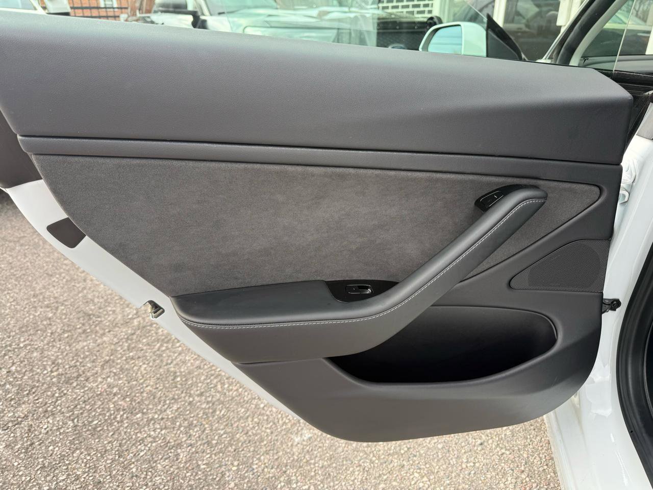 Used 2019 Tesla Model 3 Long Range RWD image 40