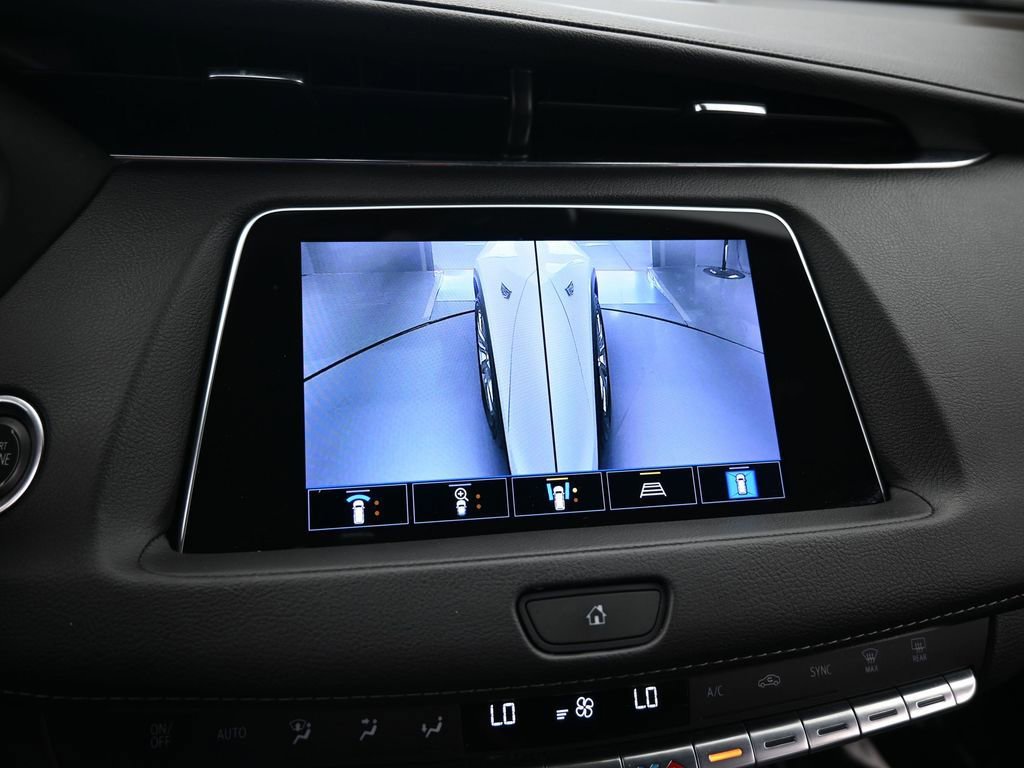 Used 2022 Cadillac XT4 Premium Luxury w/ Enhanced Visibility Package image 26