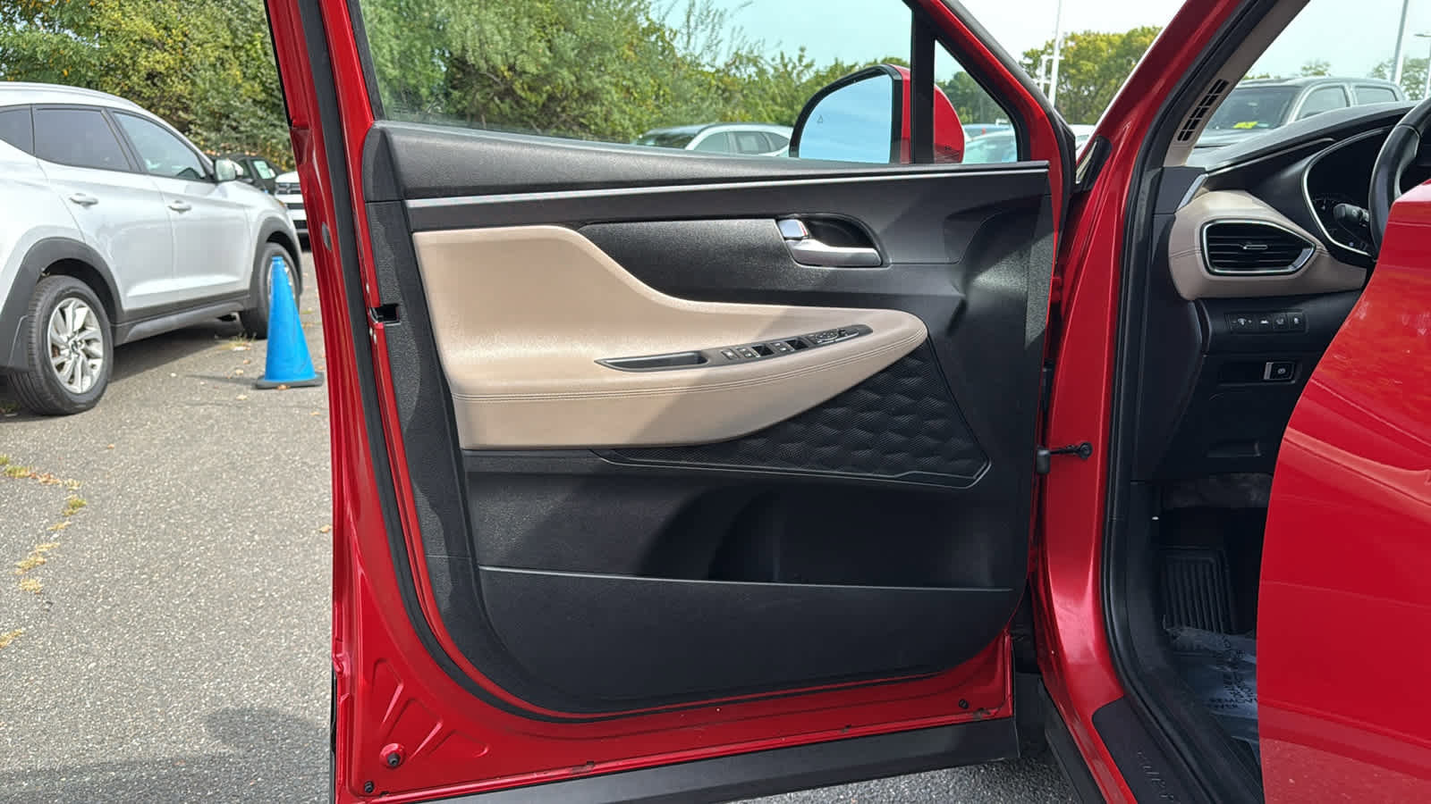 Used 2023 Hyundai Santa Fe SEL image 11