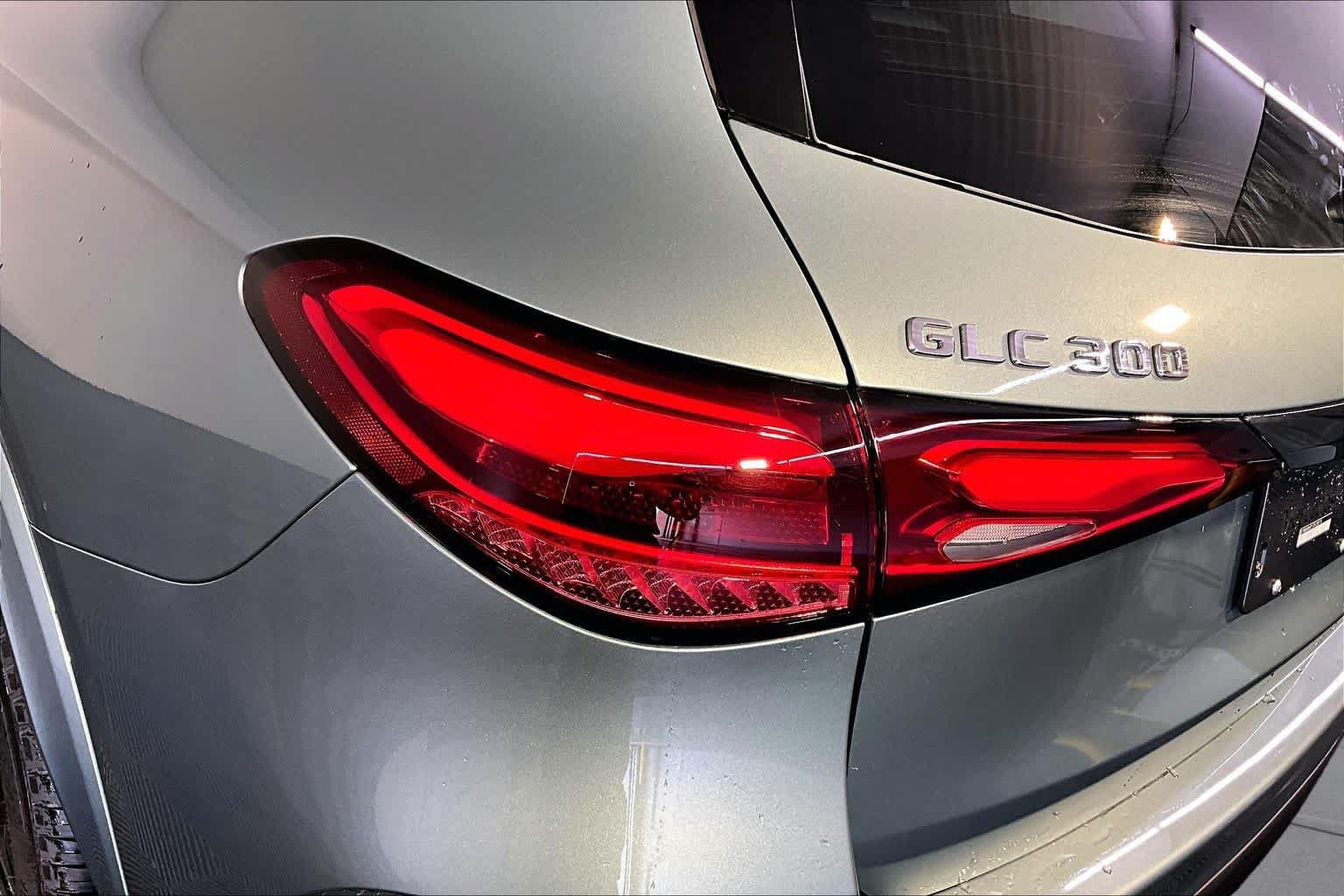 New 2026 Mercedes-Benz GLC 300 4MATIC image 5