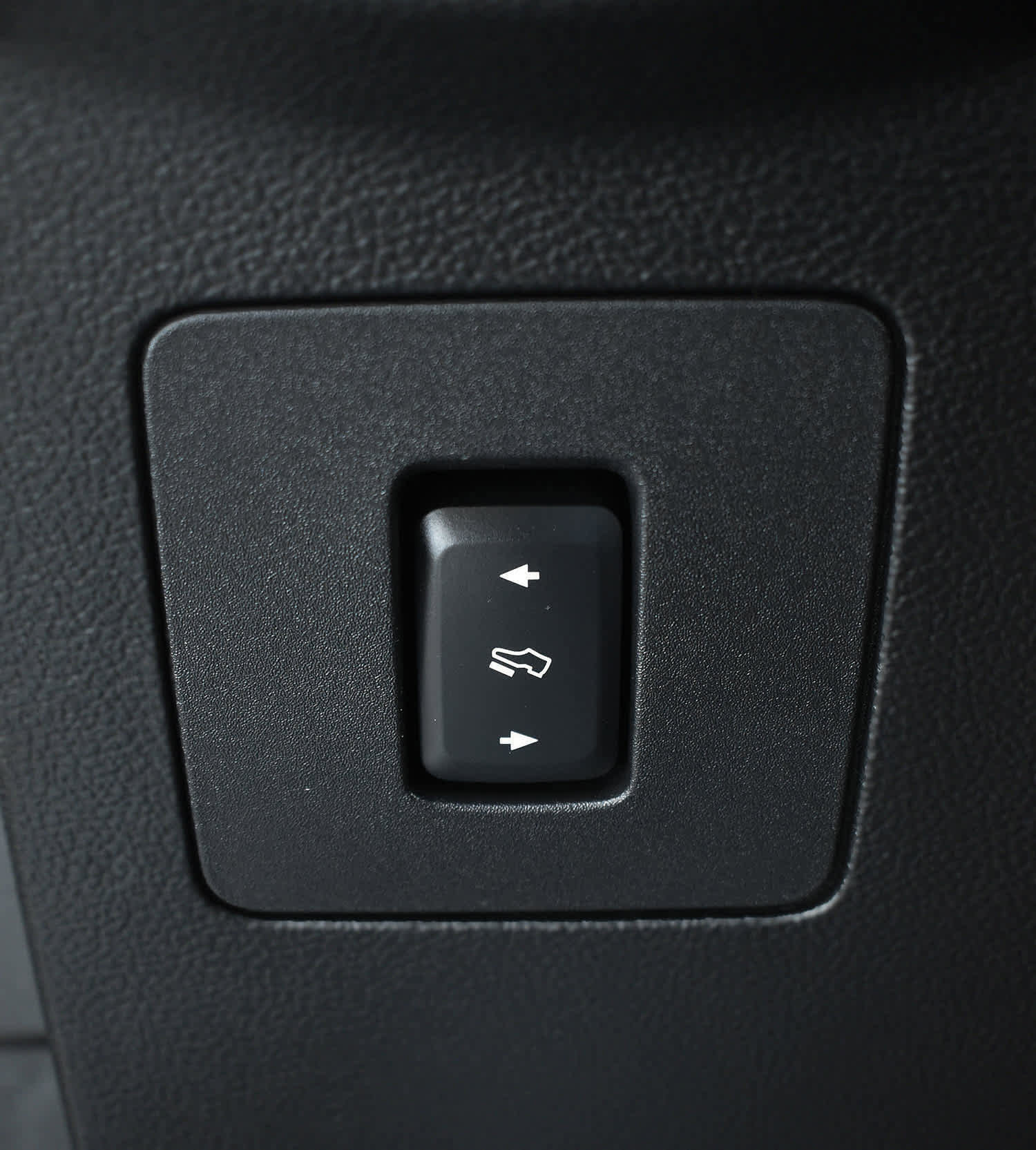 Used 2017 Ford F150 Lariat w/ Equipment Group 502A Luxury image 31