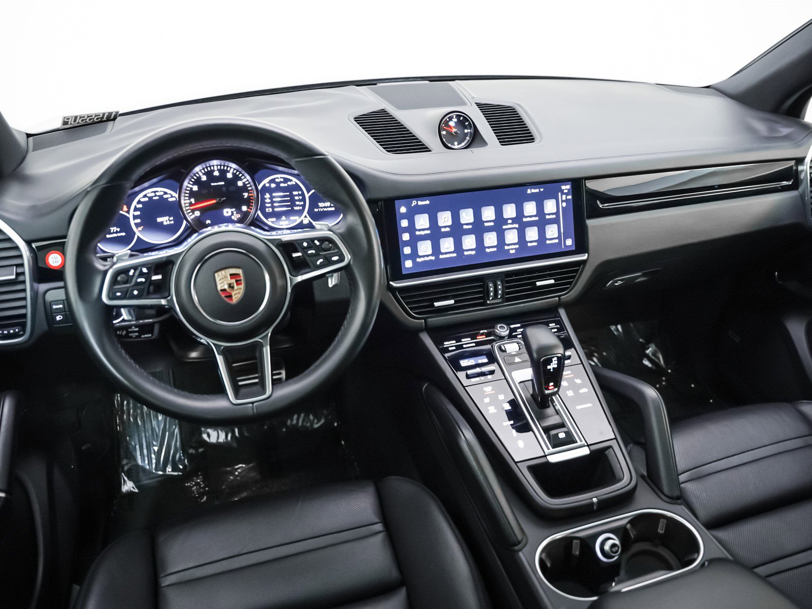 Used 2023 Porsche Cayenne S w/ Premium Package image 19