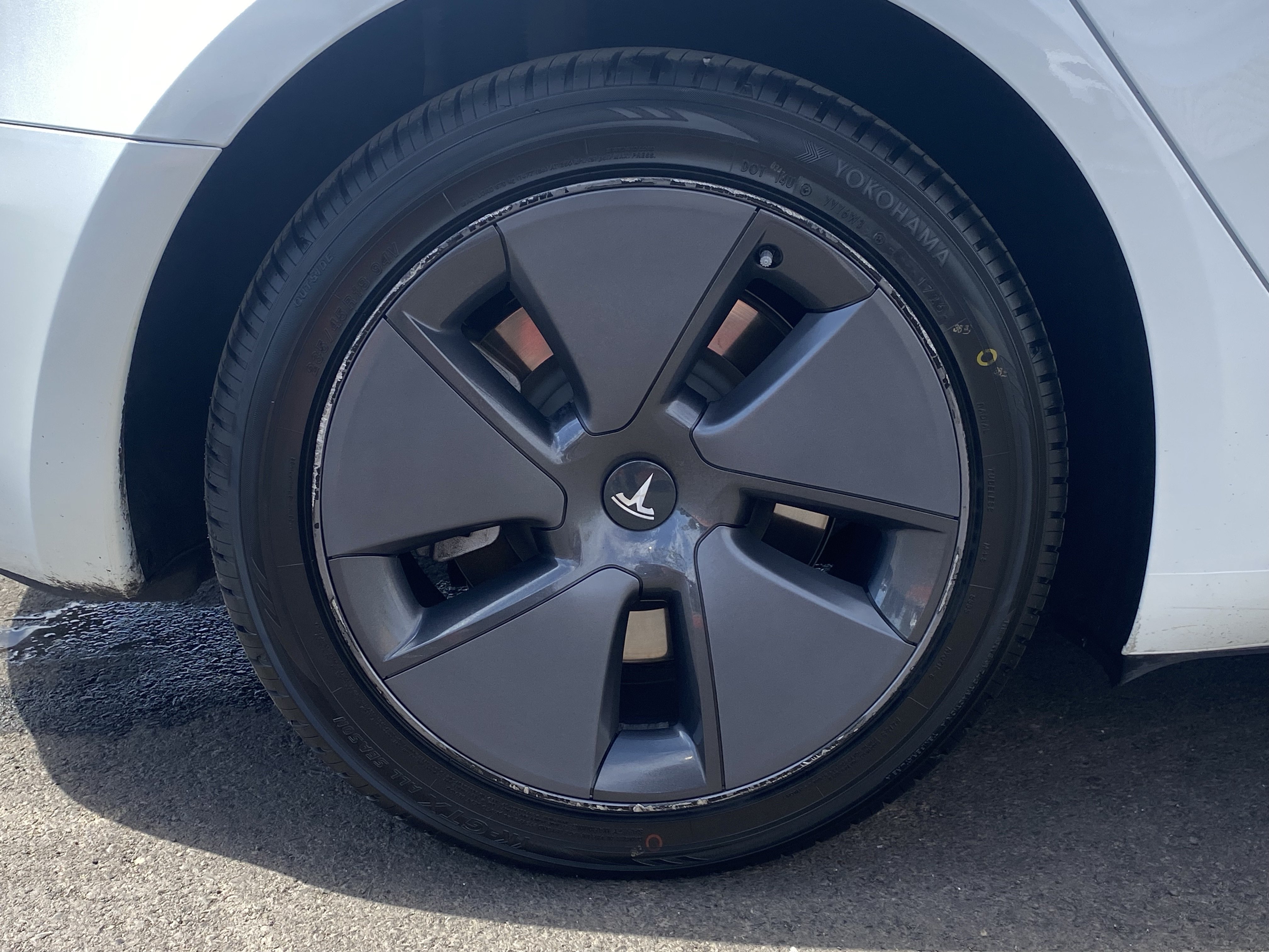 Used 2023 Tesla Model 3 Standard Range RWD image 9