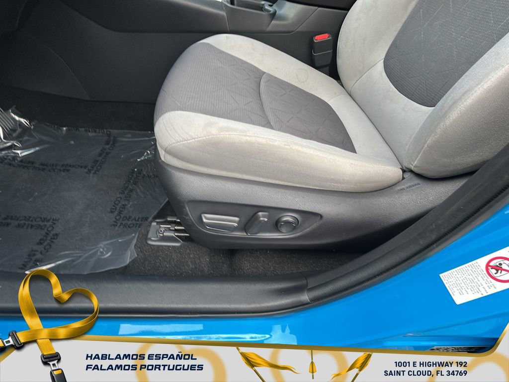 Used 2019 Toyota RAV4 XLE image 16